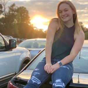 Meet your Posher, Meghan